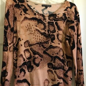 Pierri New York Shirt / Blouse w Cheetah print  Sm